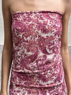 Vestido Palabra de Honor Paisley Grosella - Imagen 2