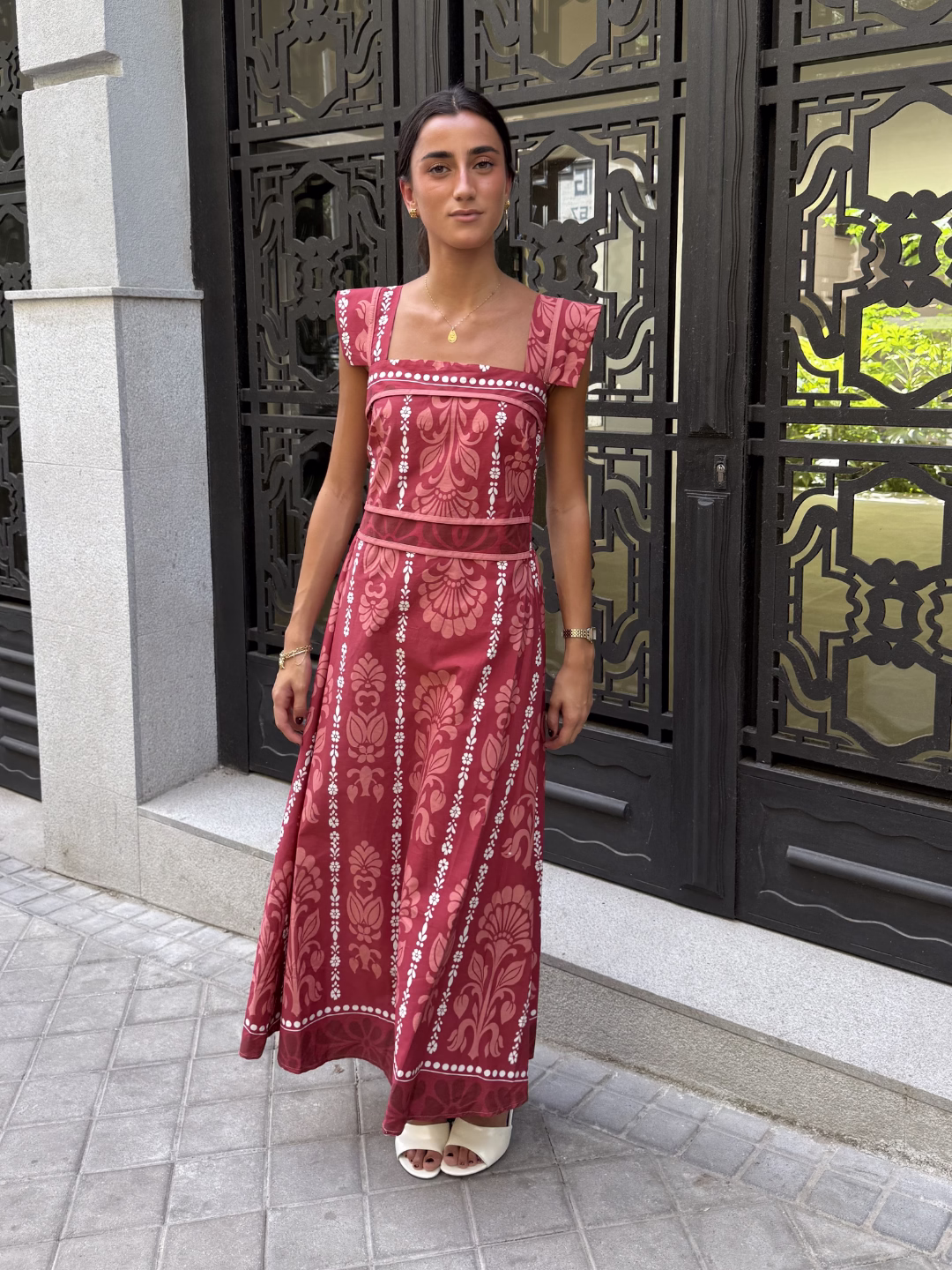 Vestido Midi Damasco Granate