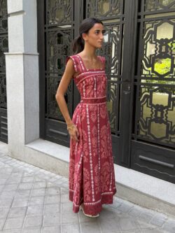 Vestido Midi Damasco Granate - Imagen 3