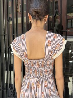 Vestido Retro Volantes Camel - Imagen 4