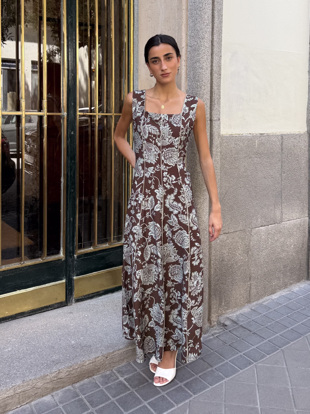 Vestido Flores Marrón Chocolate