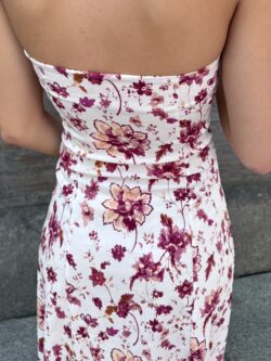 Vestido Floral Burdeos Palabra de Honor - Imagen 6