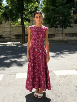 Vestido Midi Floral Lirio Granate