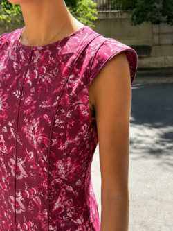 Vestido Midi Floral Lirio Granate - Imagen 3