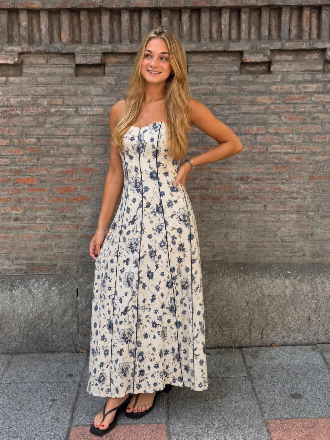 Vestido Floral Azul Palabra de Honor