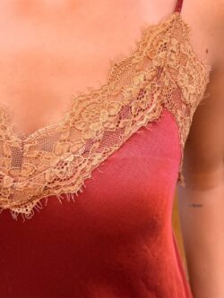 Top Vittoria Efecto Seda Rojo Teja - Imagen 2