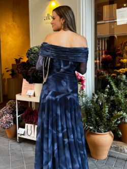 Vestido Tul Escote Bardot Azul Noche - Imagen 4